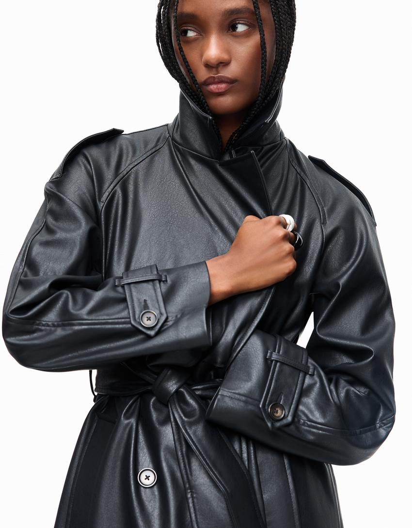 Trench in pelle