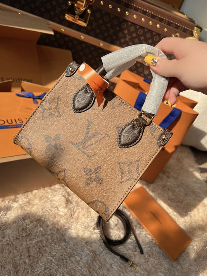 Qerioo™ LV™ Luxury Bag (18x15x8.5) cm