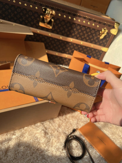 Qerioo™ LV™ Luxury Bag (18x15x8.5) cm